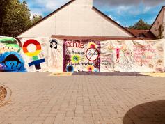 Transpi-Mal-Aktion im Mädchen*treff Tübingen